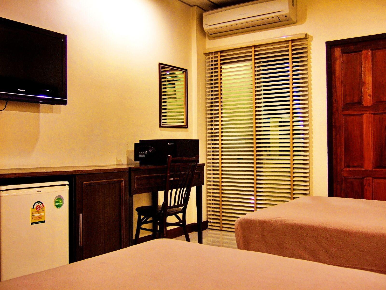 Lodge 61 Hotel Bangkok Exterior photo